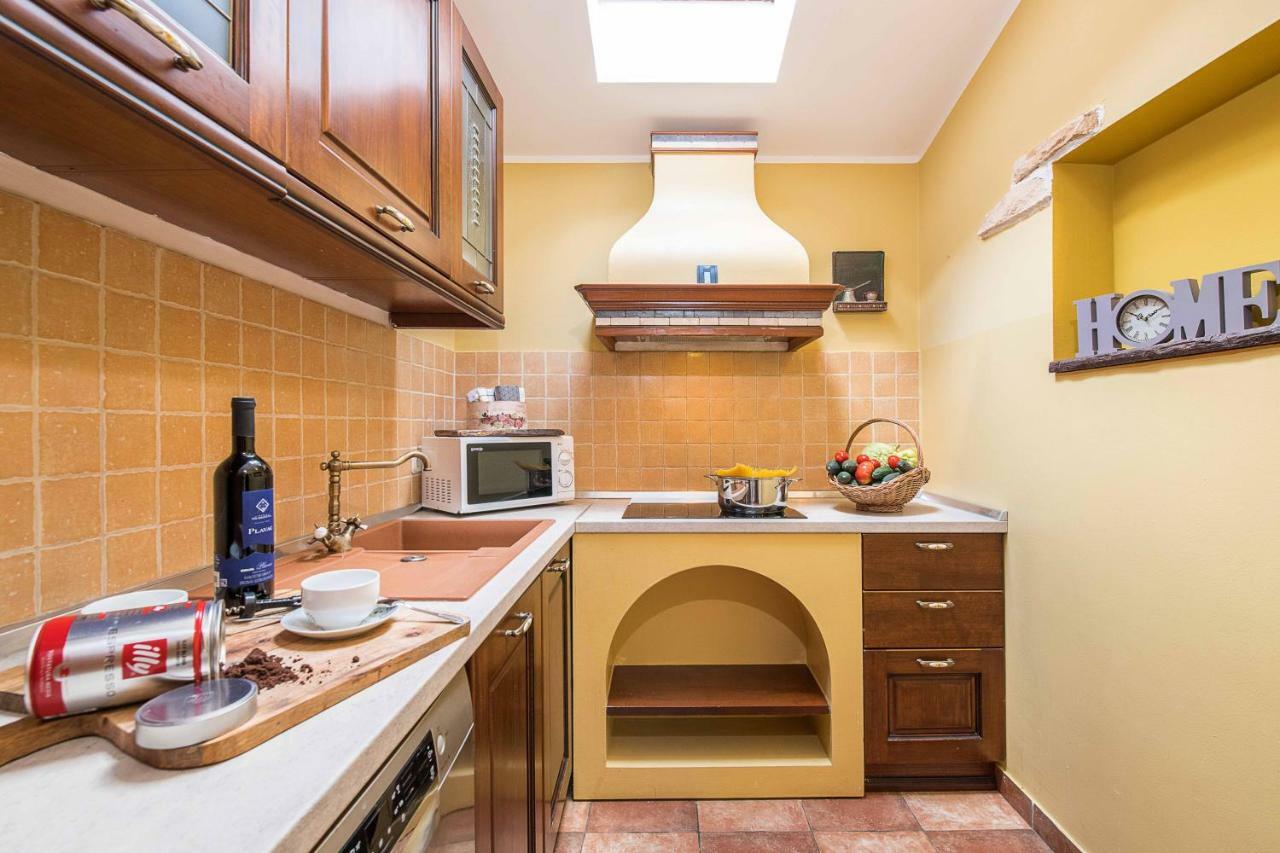 Haus Vita Пула Екстериор снимка
